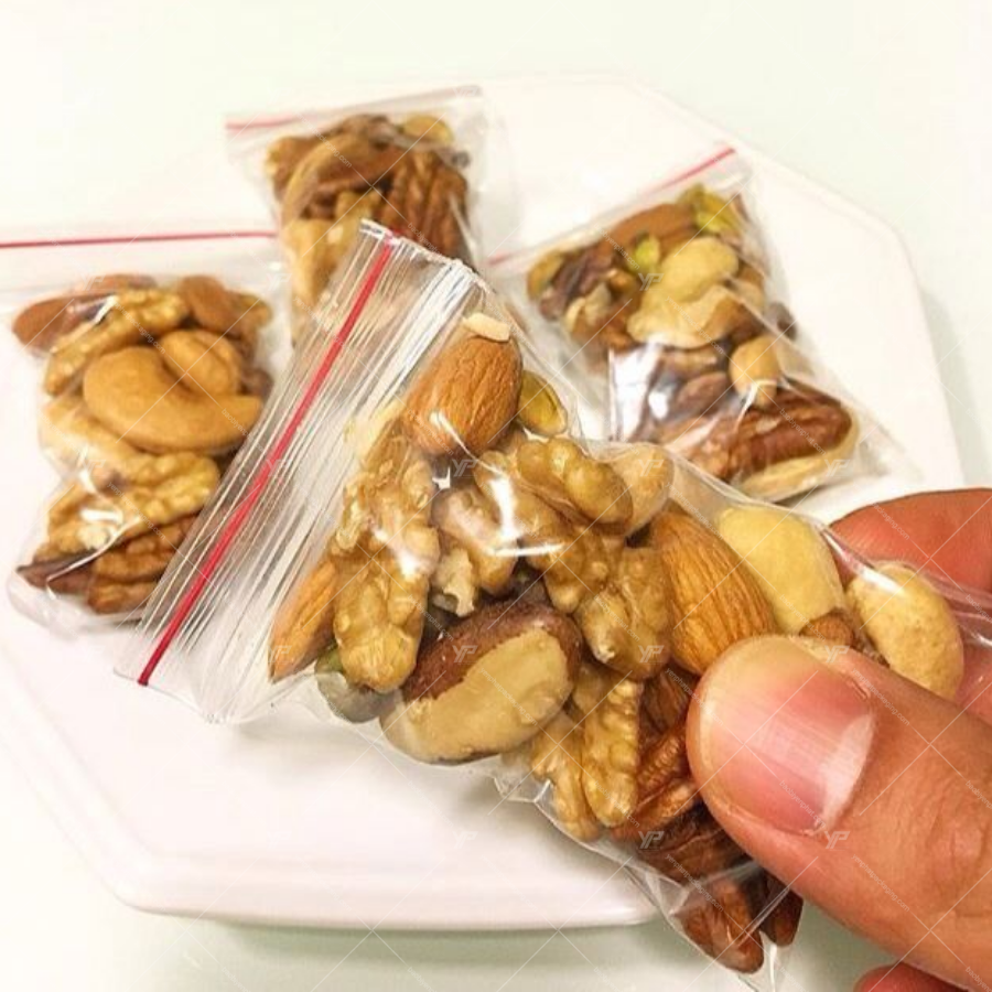 Hạt dinh dưỡng đựng bằng túi zip chỉ đỏ
